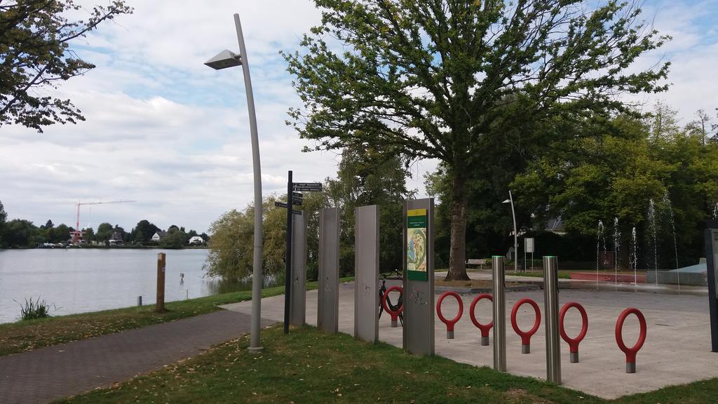 Lake Park Berlare Exterior photo