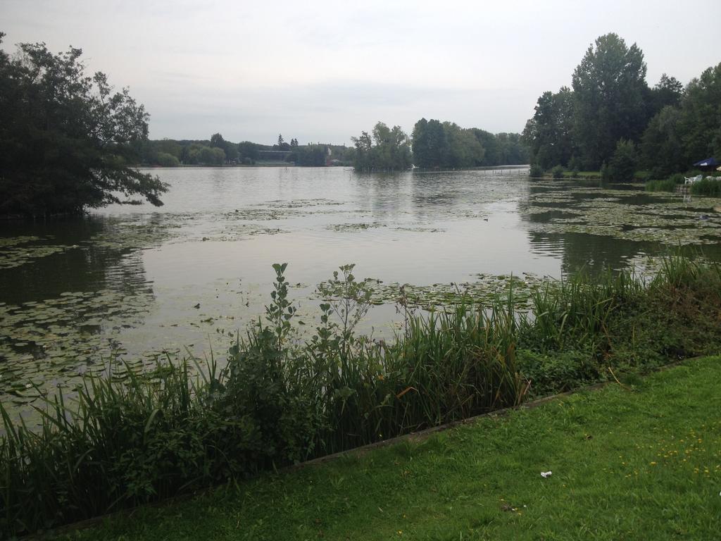 Lake Park Berlare Exterior photo